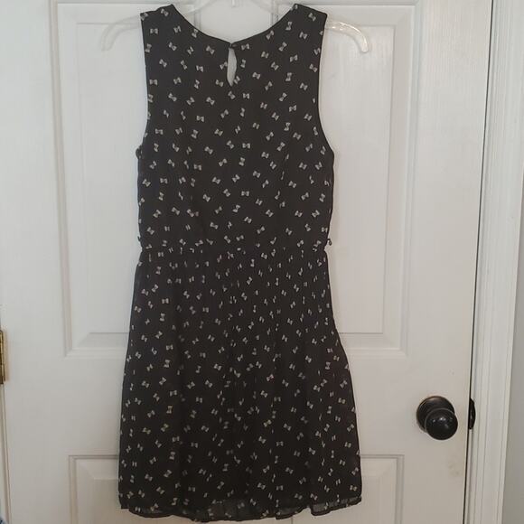 As U Wish Bow Tie Dress, Small - Picture 6 of 7
